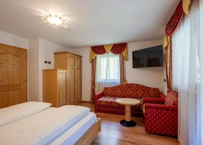 Garni Hotel And Apartments Wildbach Selva di Val Gardena